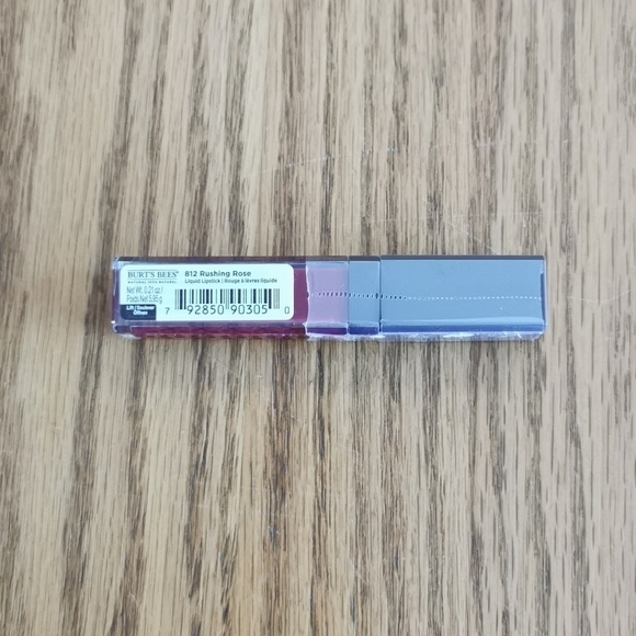 Burt's Bees Liquid Lipstick Rushing Rose - Picture 2 of 6